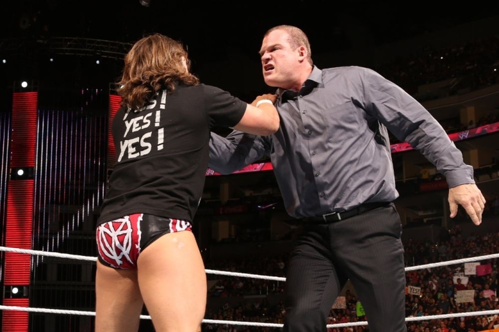 Raw SuperShow: Πολλαπλό «ψήσιμο» για WrestleMania (videos+photos)