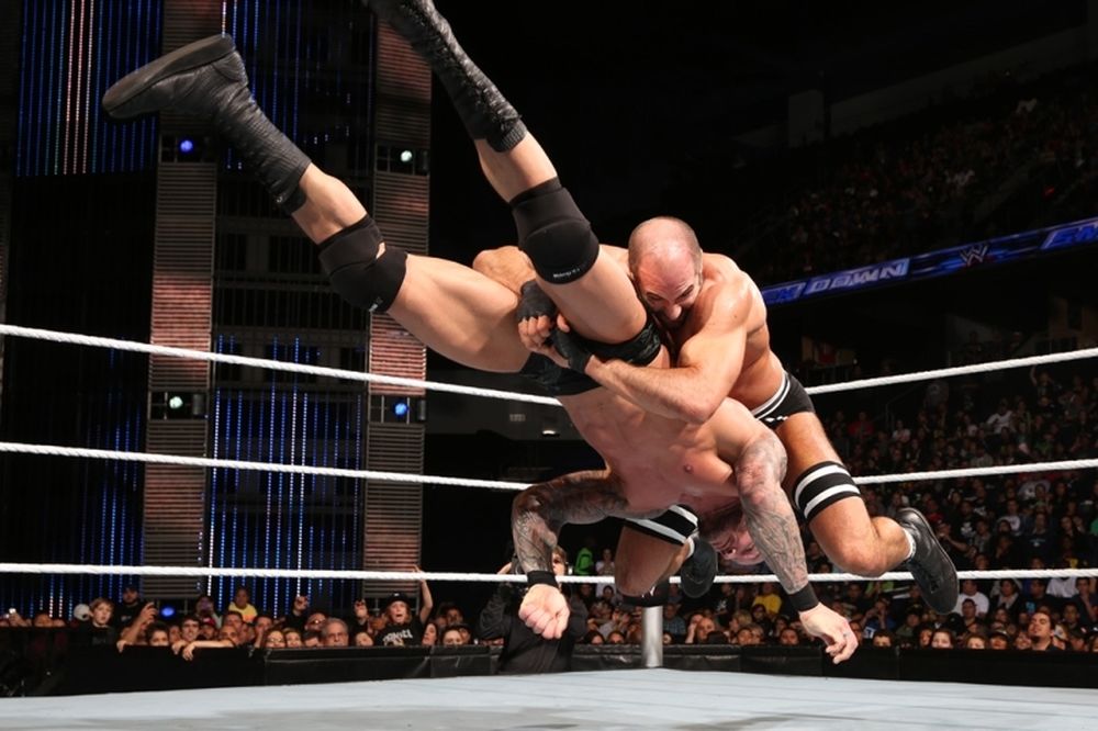 SmackDown: Νέα ήττα για Orton (photos+videos)
