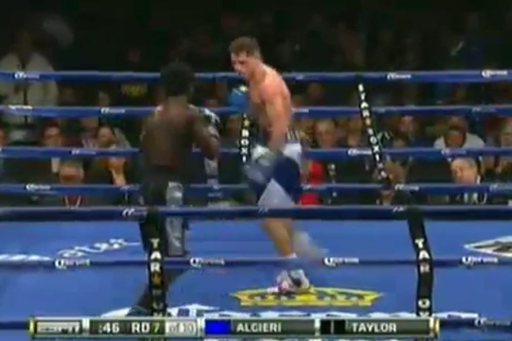 Μποξ: Συνεχίζει αήττητος ο Algieri (videos)