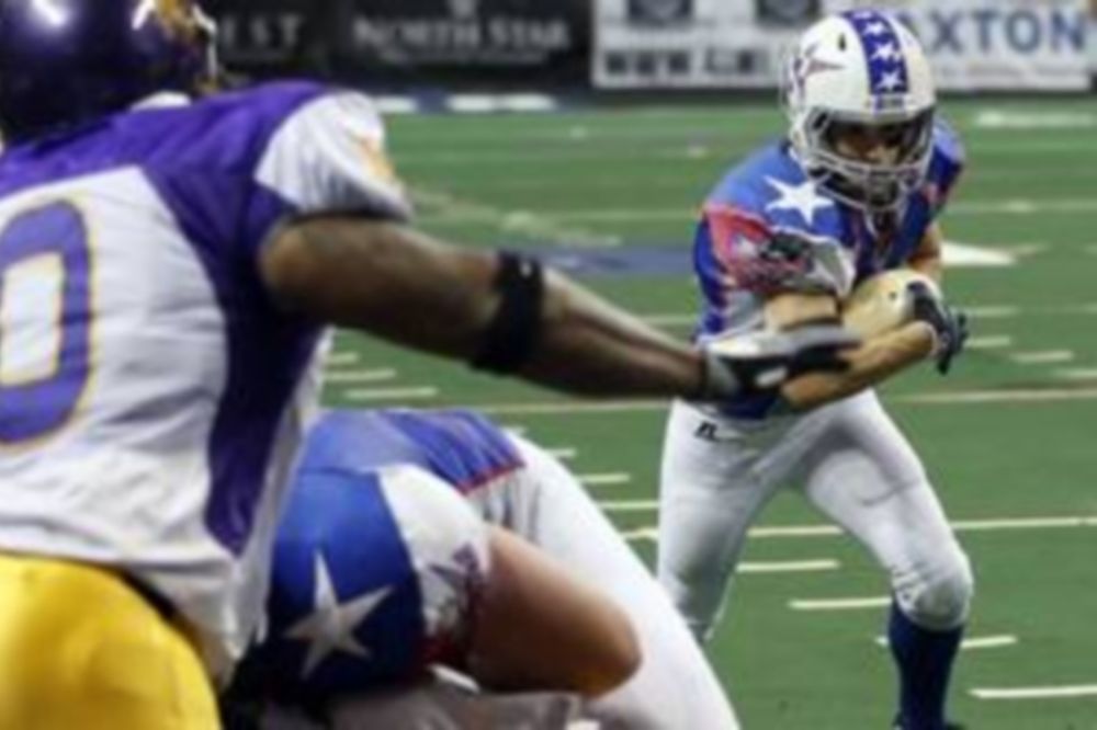 Jennifer Welter: Η πρώτη γυναίκα του φούτμπολ (video)