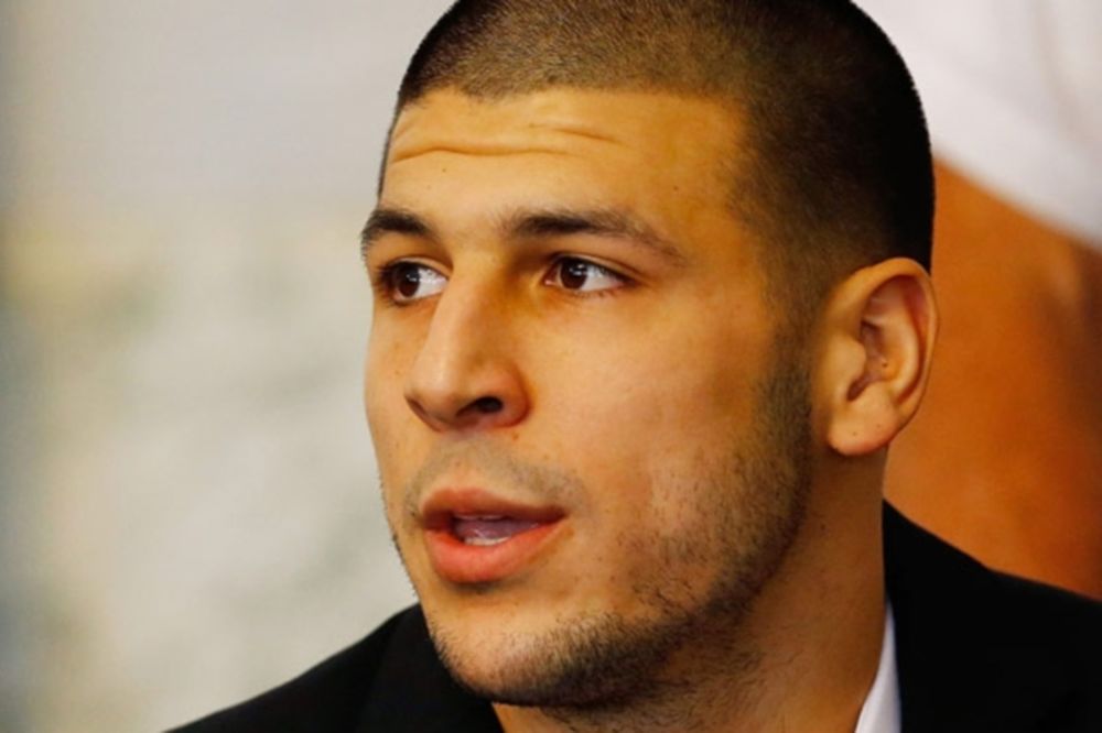 NFL: Πλάκωσε συγκρατούμενο ο Hernandez!
