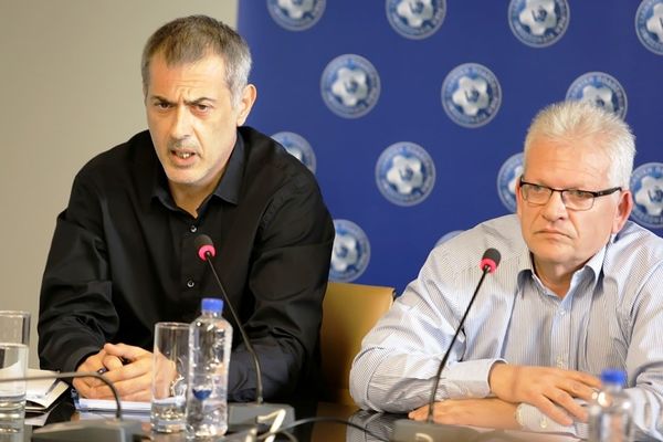 Ουδείς... σοφότερος από τα λεγόμενα Σαρρή, Μώραλη