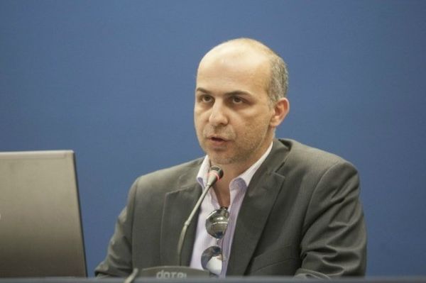 Στεφανίδης: «Ο Σκόρδας έχει γαντζωθεί στην καρέκλα»