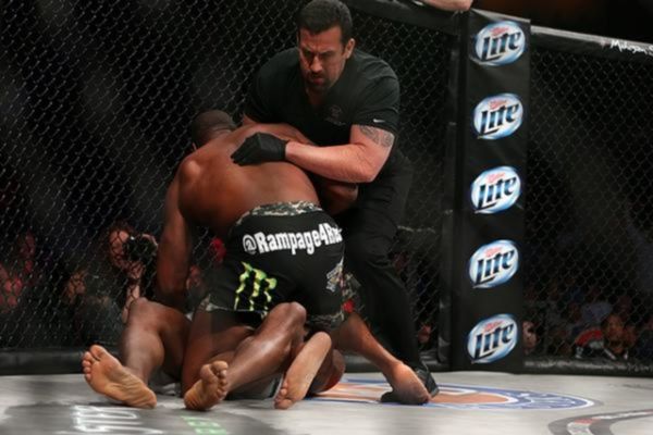 Bellator 110: Δεν κρατιούνται «Rampage» και Lawal (GIFs)