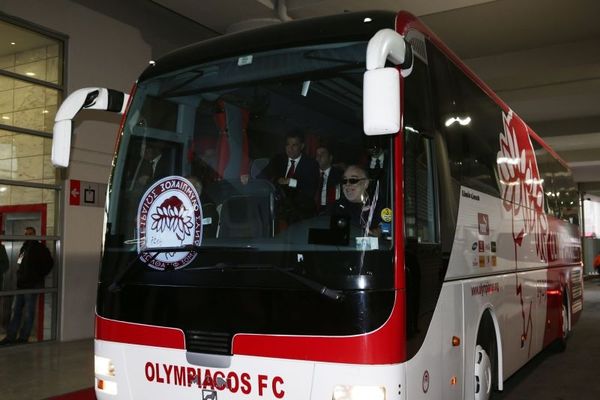 Ολυμπιακός – Παναθηναϊκός: Η άφιξη των «ερυθρόλευκων» (photos)