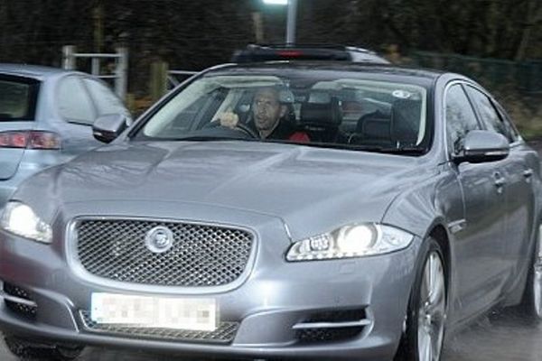 Μάντσεστερ Γιουνάιτεντ: Τι πρόσωπα είναι αυτά; (photos)