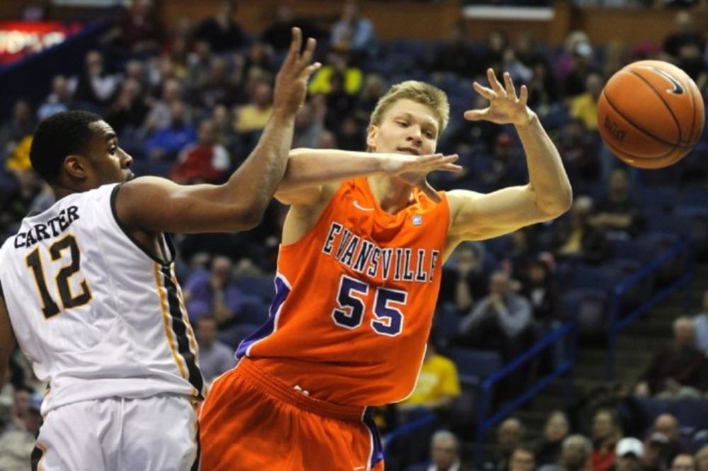 NCAA: Στο 32-0 το Ουίτσιτα Στέιτ (videos)