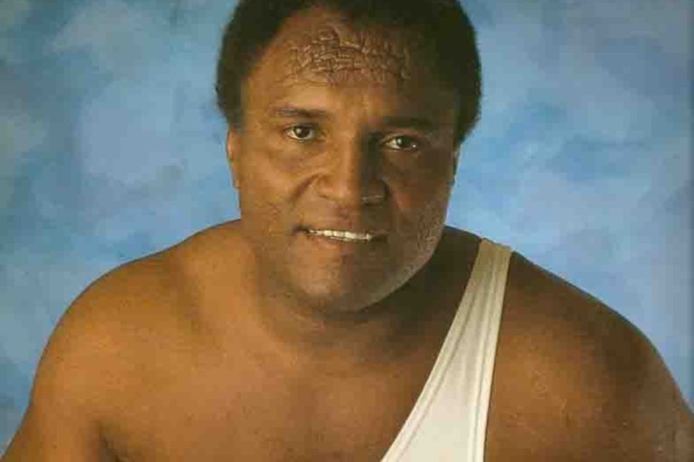 WWE: Στο Hall of Fame και ο Carlos Colon