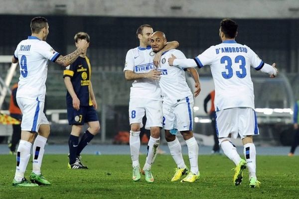 Συνέχισε την παράδοση η Ίντερ, 2-0 τη Βερόνα