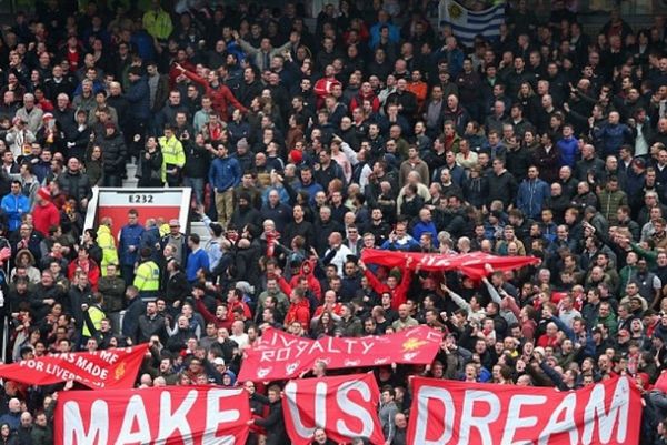 Μάντσεστερ Γιουνάιτεντ: Οι οπαδοί τραγούδησαν... 20 φορές μετά το 3-0 (video)