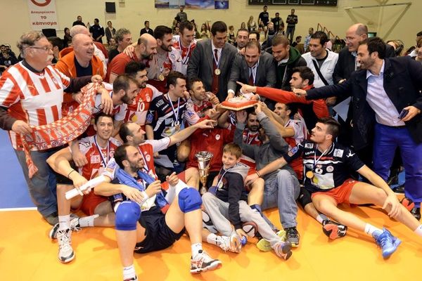 Ολυμπιακός: Πανηγυρισμοί στην Καλαμάτα (photos)