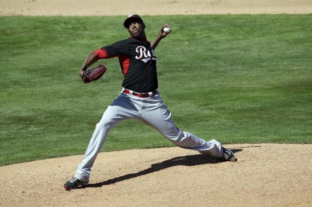 MLB: Μπαλιά στο πρόσωπο του Chapman (video)