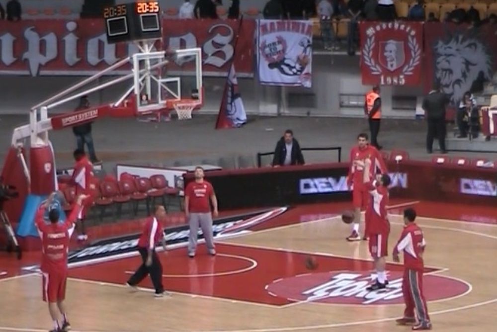 Onsports TV: Έτσι προετοιμάζεται για τη μάχη ο Ολυμπιακός (video)