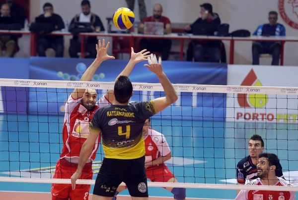 Ολυμπιακός: Έμεινε πρώτος, 3-1 την ΑΕΚ (photos)