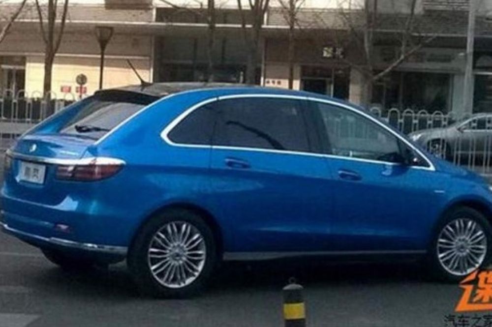 Densa EV: Το ηλεκτρικό Mercedes για την Κίνα