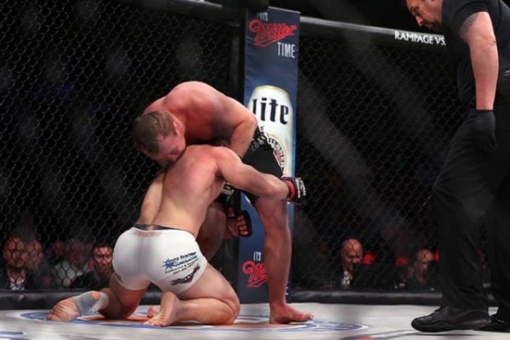 Bellator 114: «Πενηντάρης» ο Shlemenko (GIFs)