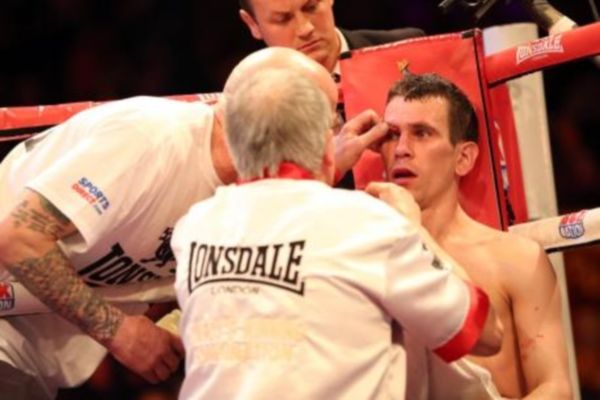 Μποξ: Πρωταθλητής με… ισοπαλία ο Hall (videos)