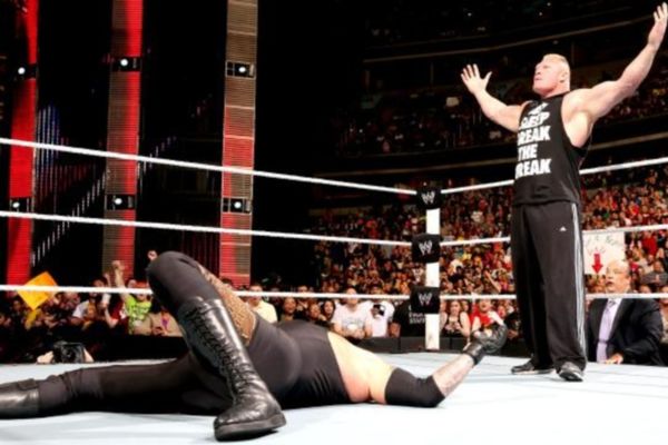 Raw SuperShow: Την… έφαγε ο Undertaker (photos+videos)