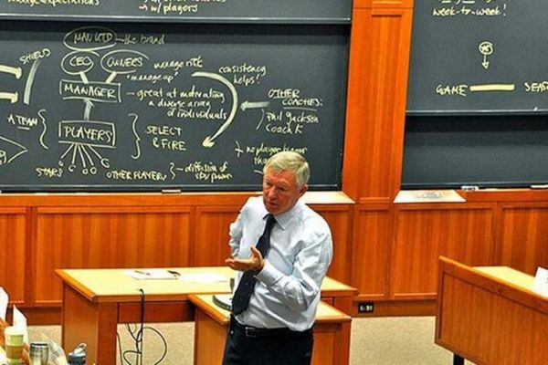 Σερ Άλεξ Φέργκιουσον: Καθηγητής στο Χάρβαρντ! (video)