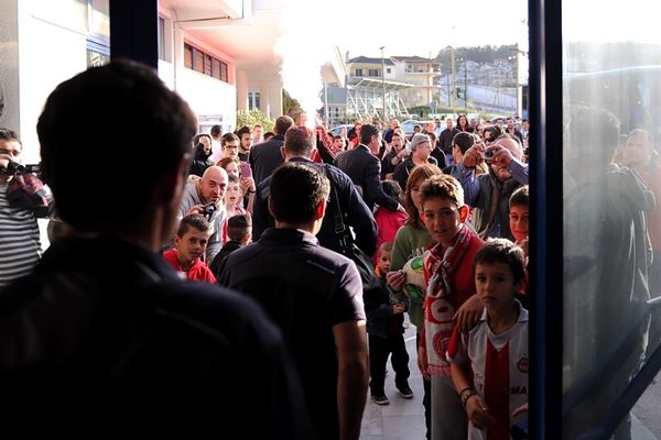 Ολυμπιακός: Αποθέωση στα Γιάννινα (photos)