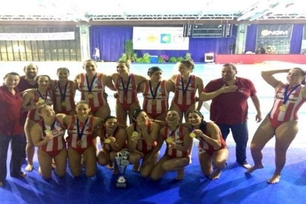 Ολυμπιακός: «Ερυθρόλευκο» το Len Trophy