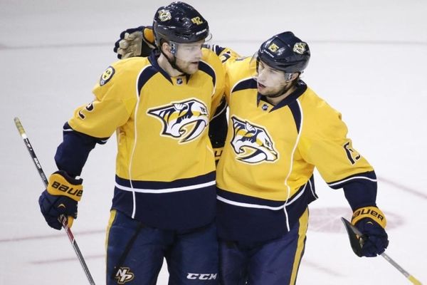 NHL: Φοβερή ανατροπή για Πρέντατορς (videos)