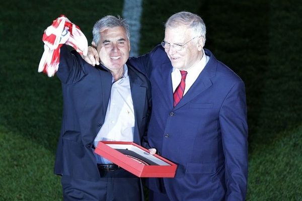 Ολυμπιακός: Η βράβευση του Λοσάντα (photos)