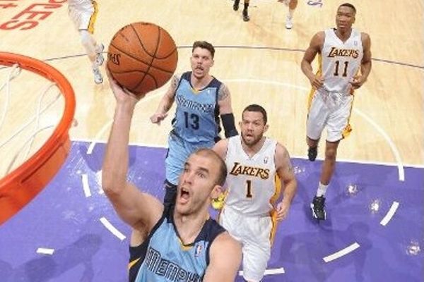 NBA: Μέμφις για πλέι οφ, Ιντιάνα για κορυφή (videos)