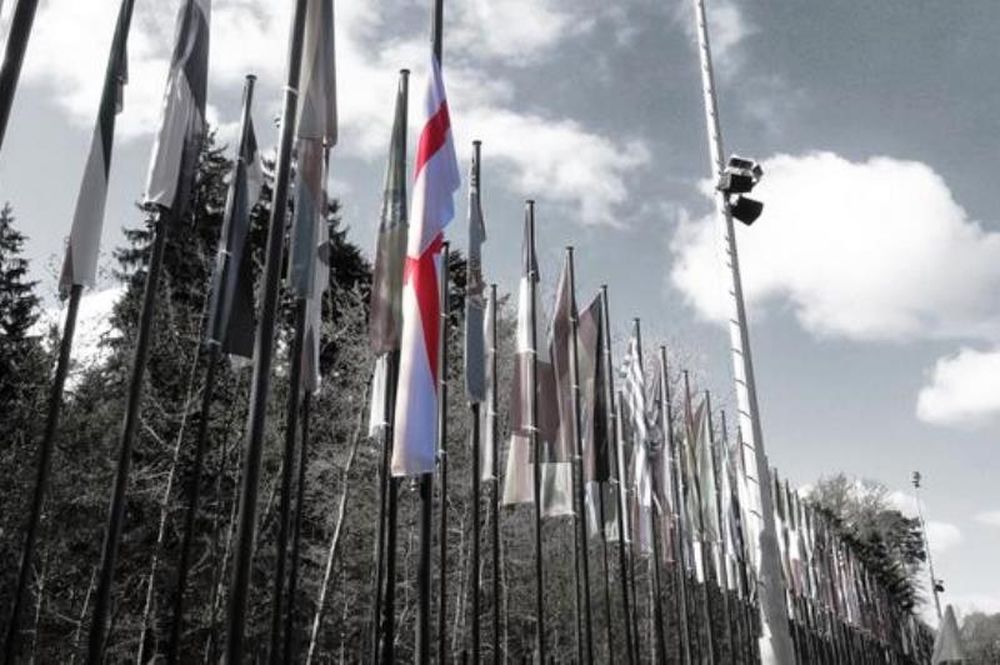 FIFA: Μεσίστια η σημαία της Αγγλίας σε ένδειξη πένθους