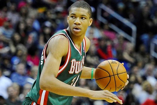 NBA Top 10: Κάρφωσε επειδή δεν ήταν ο Αντετοκούνμπο (video)