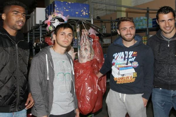 Ατρόμητος: Επίσκεψη στο Κοινωνικό Παντοπωλείο