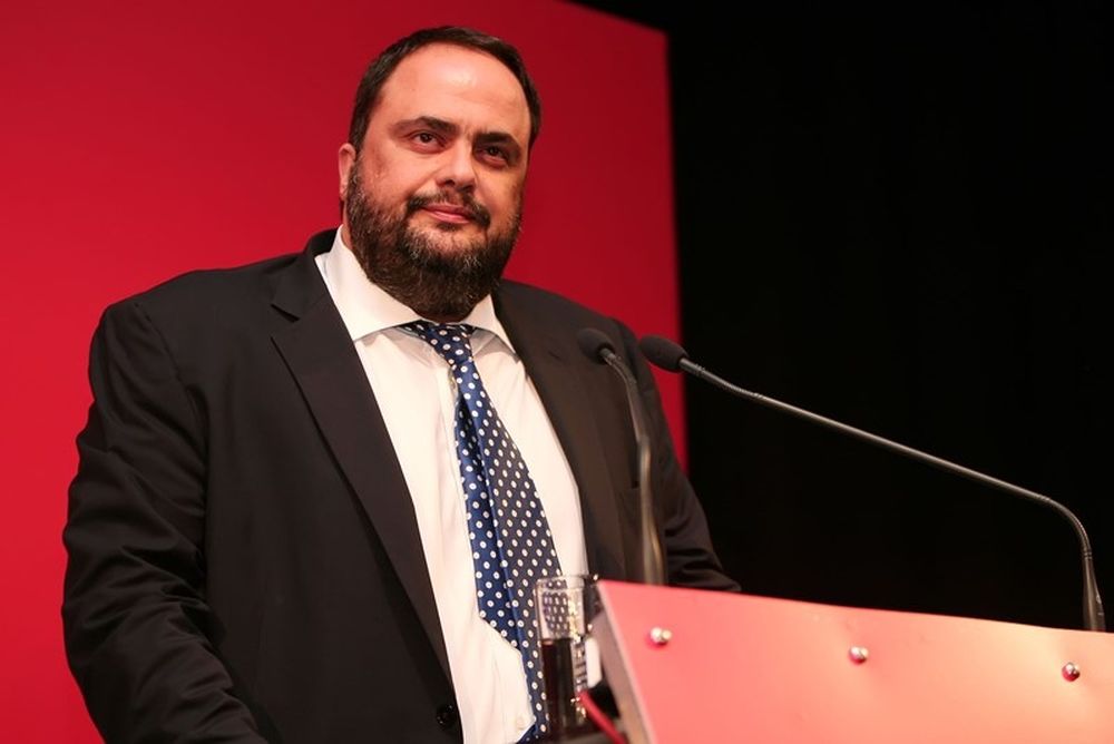 Ολυμπιακός: Στο αεροδρόμιο ο Μαρινάκης