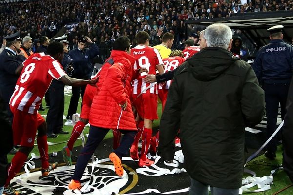 ΠΑΟΚ-Ολυμπιακός: Το χρονικό της ντροπής! (photos+videos)