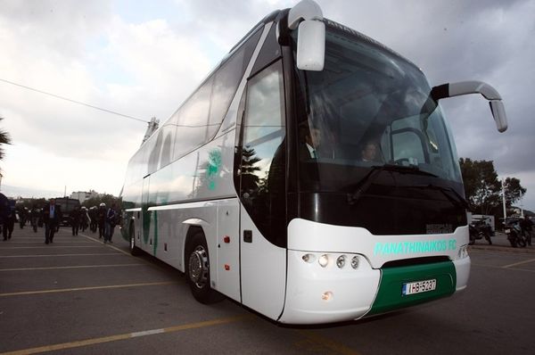 ΠΑΟΚ - Παναθηναϊκός: Η άφιξη του «τριφυλλιού» (photos)