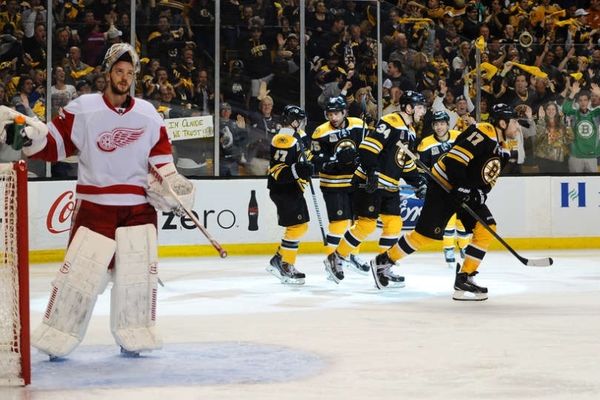 NHL: Πέρασαν οι Μπρούινς (video)