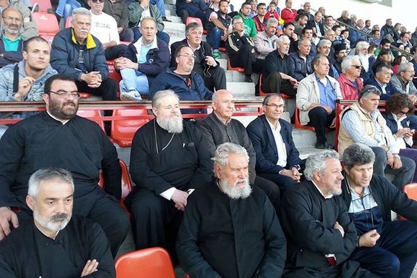 Πλατανιάς: Δίνει 4.240 ευρώ για φιλανθρωπίες!