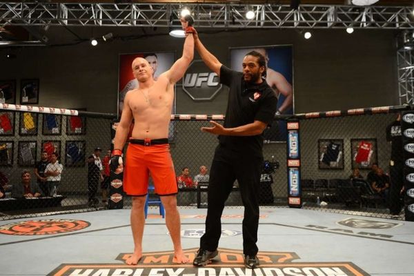 TUF 19: «Δύο στα δύο» για Team Penn (videos)