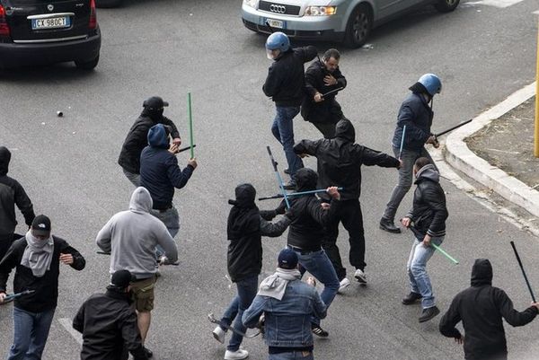 Φιορεντίνα-Νάπολι: Το άγριο ξύλο στη Ρώμη (video+photos)