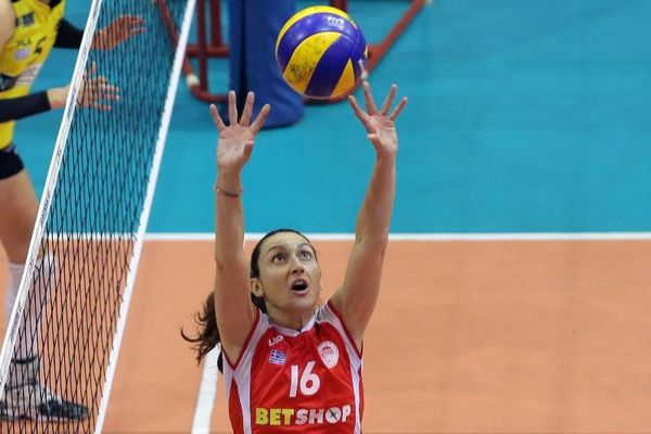 Ολυμπιακός: Παραμένει «ερυθρόλευκη» η Τέζα