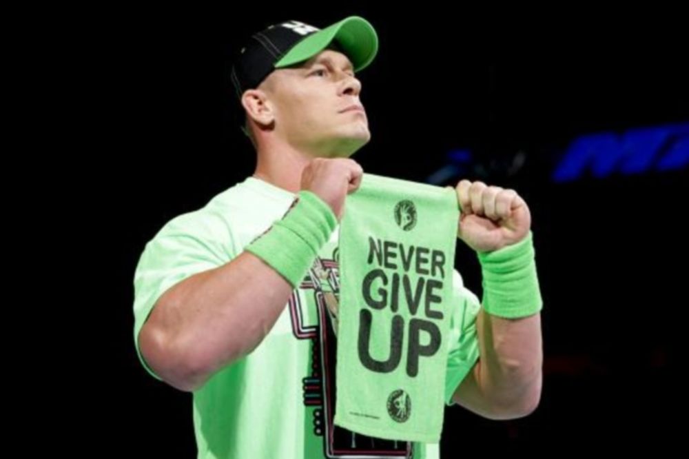 Main Event: Δεν είναι… Θεός ο Cena (photos+videos)