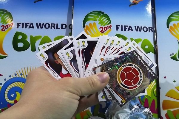 Καθηγητής έκλεψε αυτοκόλλητα από μαθητές!