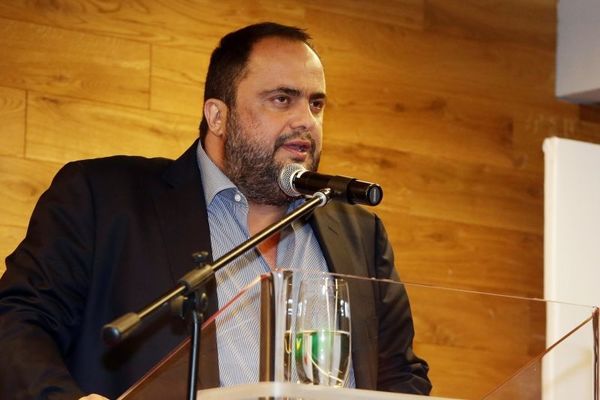 Μαρινάκης: «Αθλητικοί χώροι για τα παιδιά μας»