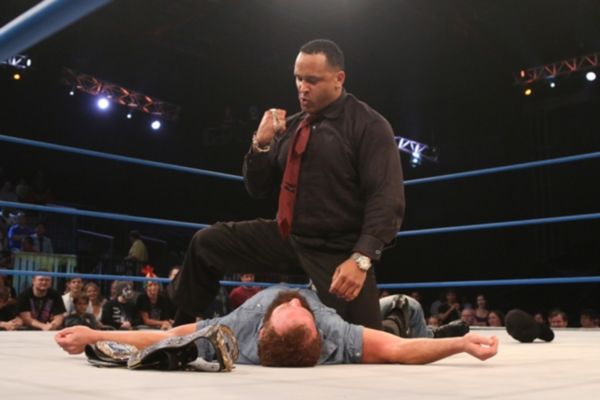 TNA Impact Wrestling: Πρώτος διεκδικητής ο… MVP (photos+videos)