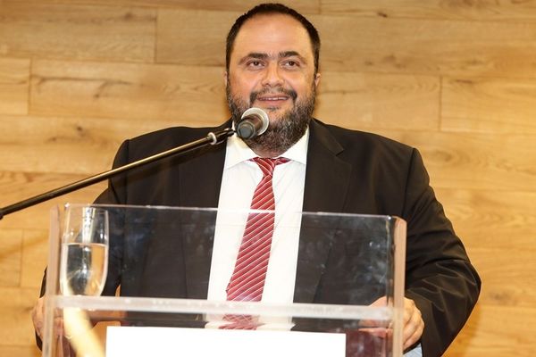 Μαρινάκης: «Πιο δυνατός ο Ολυμπιακός»