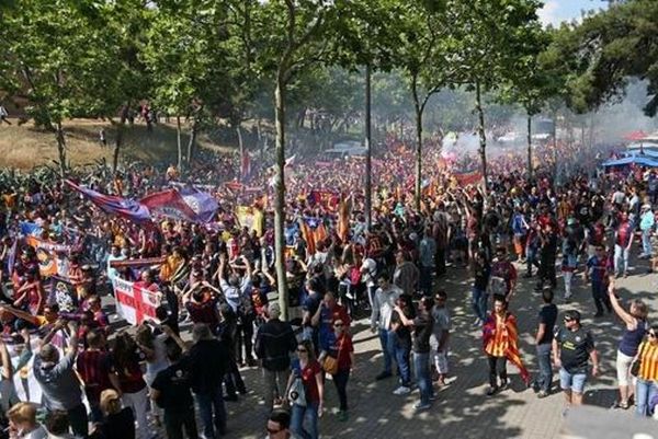 Μπαρτσελόνα-Ατλέτικο Μαδρίτης: Στο… πόδι η Βαρκελώνη (photos)