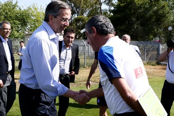 Ελλάδα: Στον Άγιο Κοσμά ο Α. Σαμαράς (photos)