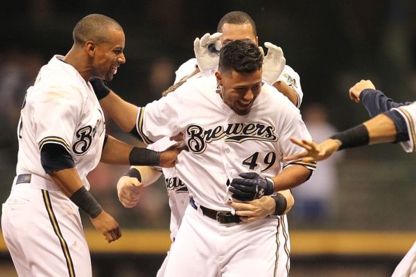 MLB: «Έγραψε» ο Gallardo για Μπρούερς (videos)