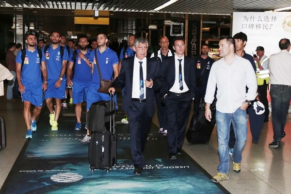 Μουντιάλ 2014: Πάτησε Λισαβόνα η Εθνική Ελλάδας (photos)