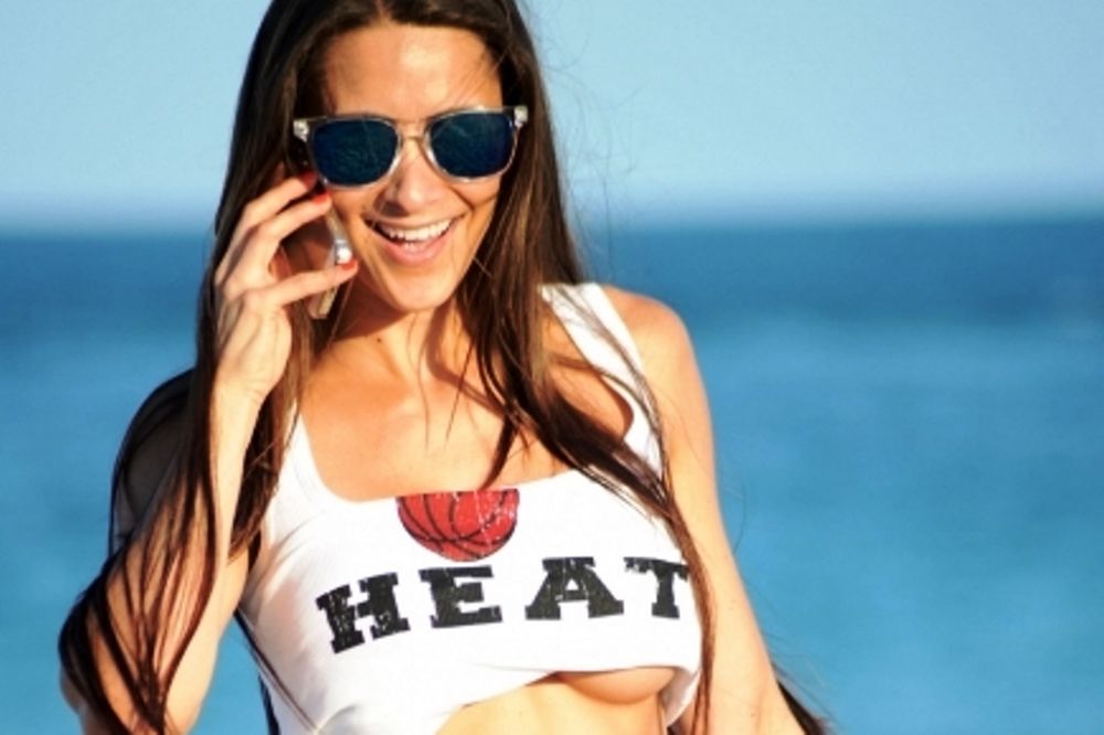 Φωτιά στους… Heat η Αναΐς (photos+video)
