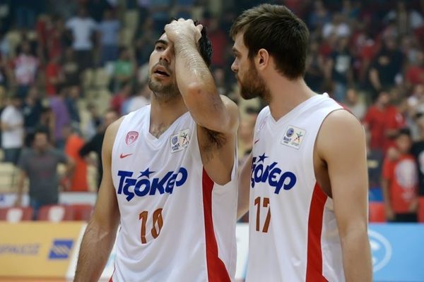 Onsports TV: Το χειροκρότημα στον Ολυμπιακό (video+photos)